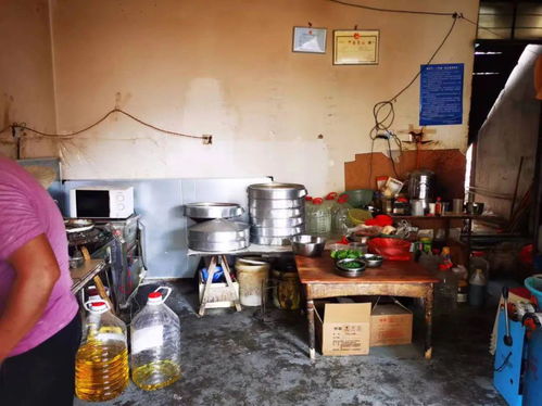 大理市餐飲服務食品安全紅黑榜第2期發布 8家單位獲贊，13家單位待整改